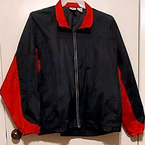Vintage Pro Spirt Black & Red Windbreaker Sz L 100% Nylon Water Repellant Finish - Picture 1 of 6